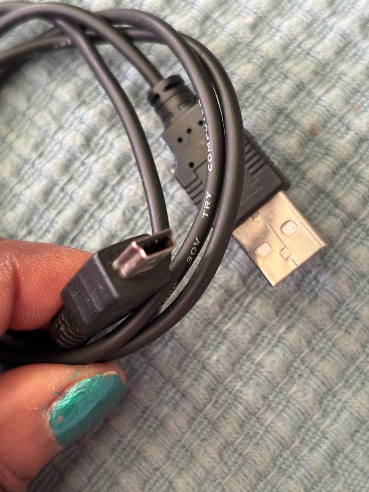 CHARGEUR PORTABLE