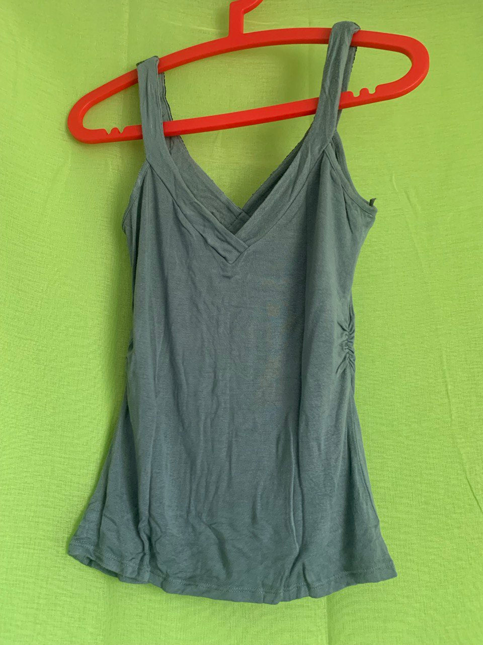 BLOUSE NOIR A FRANGE ET BLOUSE GRISE