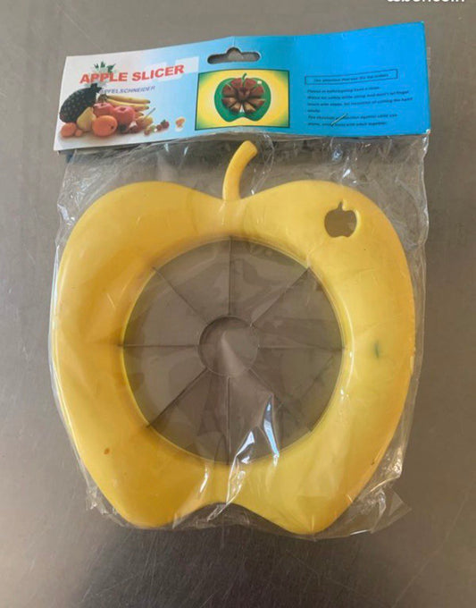 Apple slicer/ apple cutter