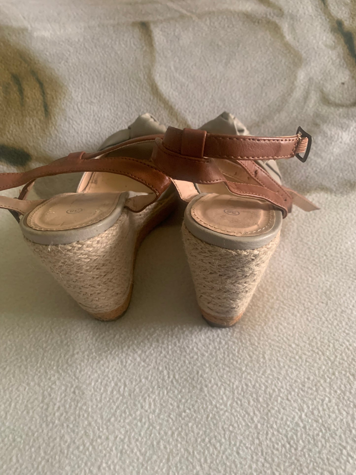 chaussure  en cannisses