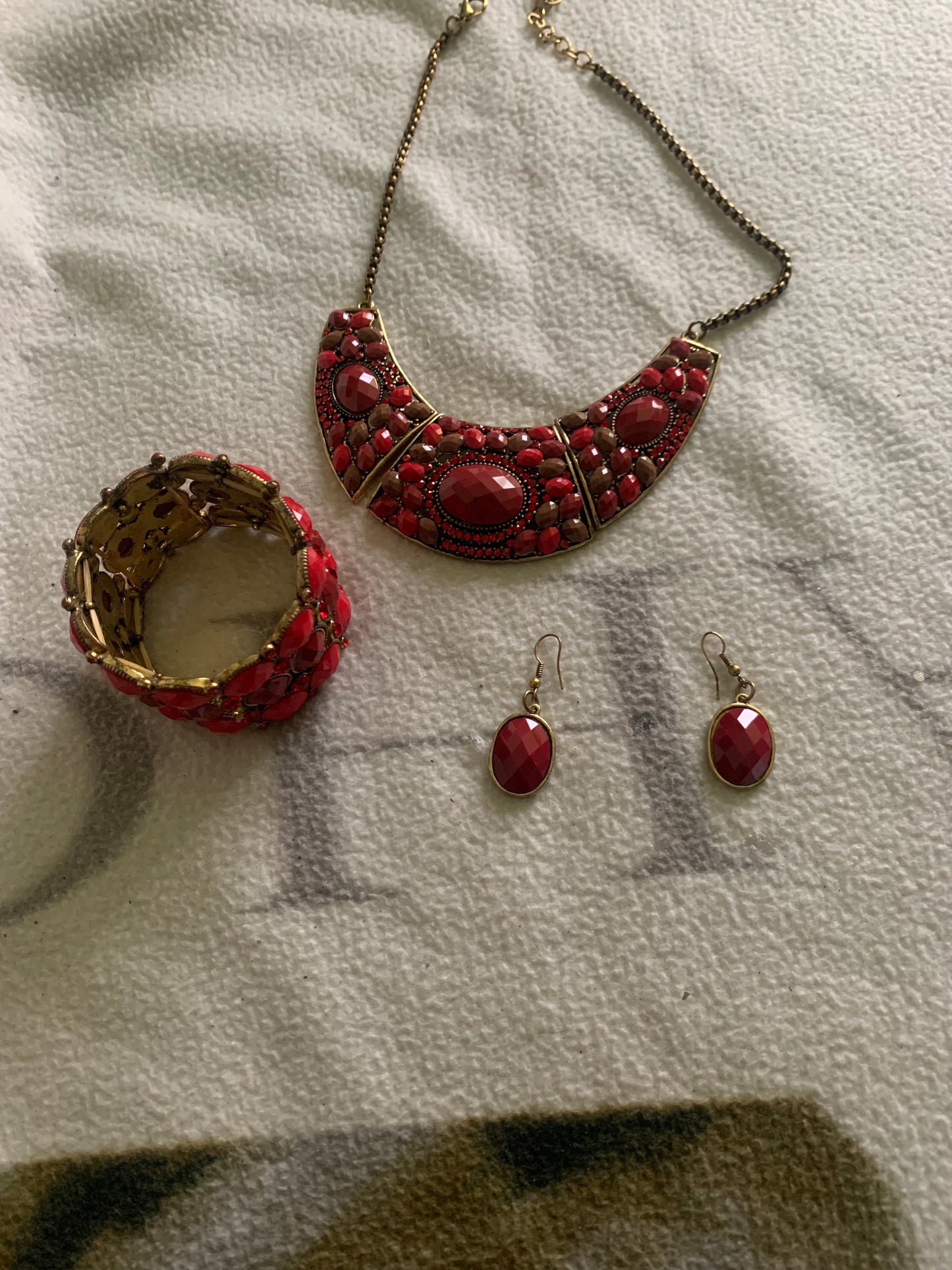 Bijoux fantaisie AVEC BOUCLÉ D'OREILLE