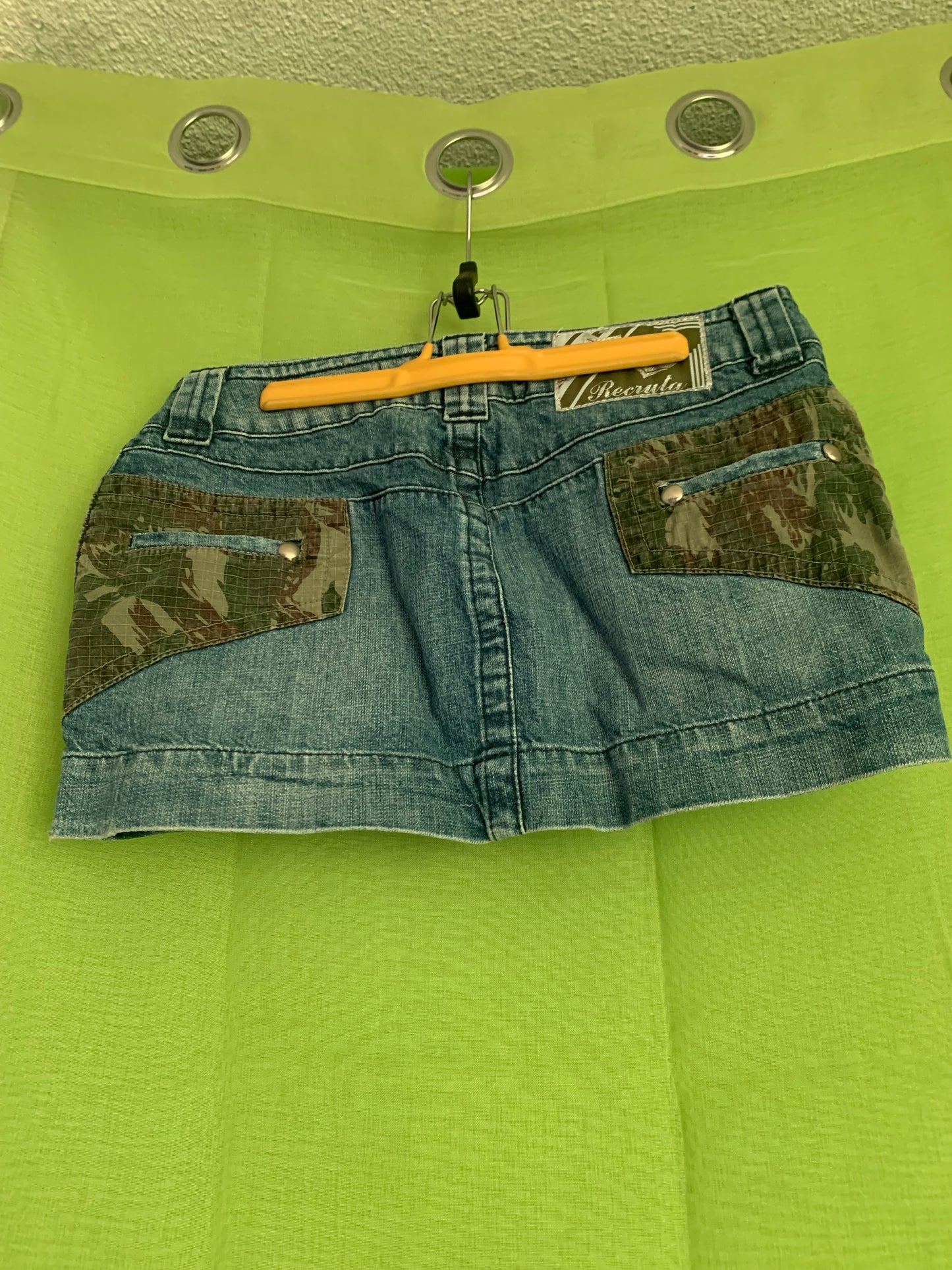 Jupe jeans court et jupe jeans court de taille haute