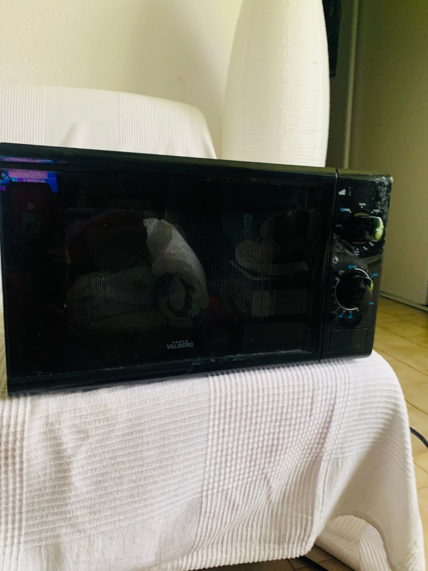 Micro ondes VALBERG