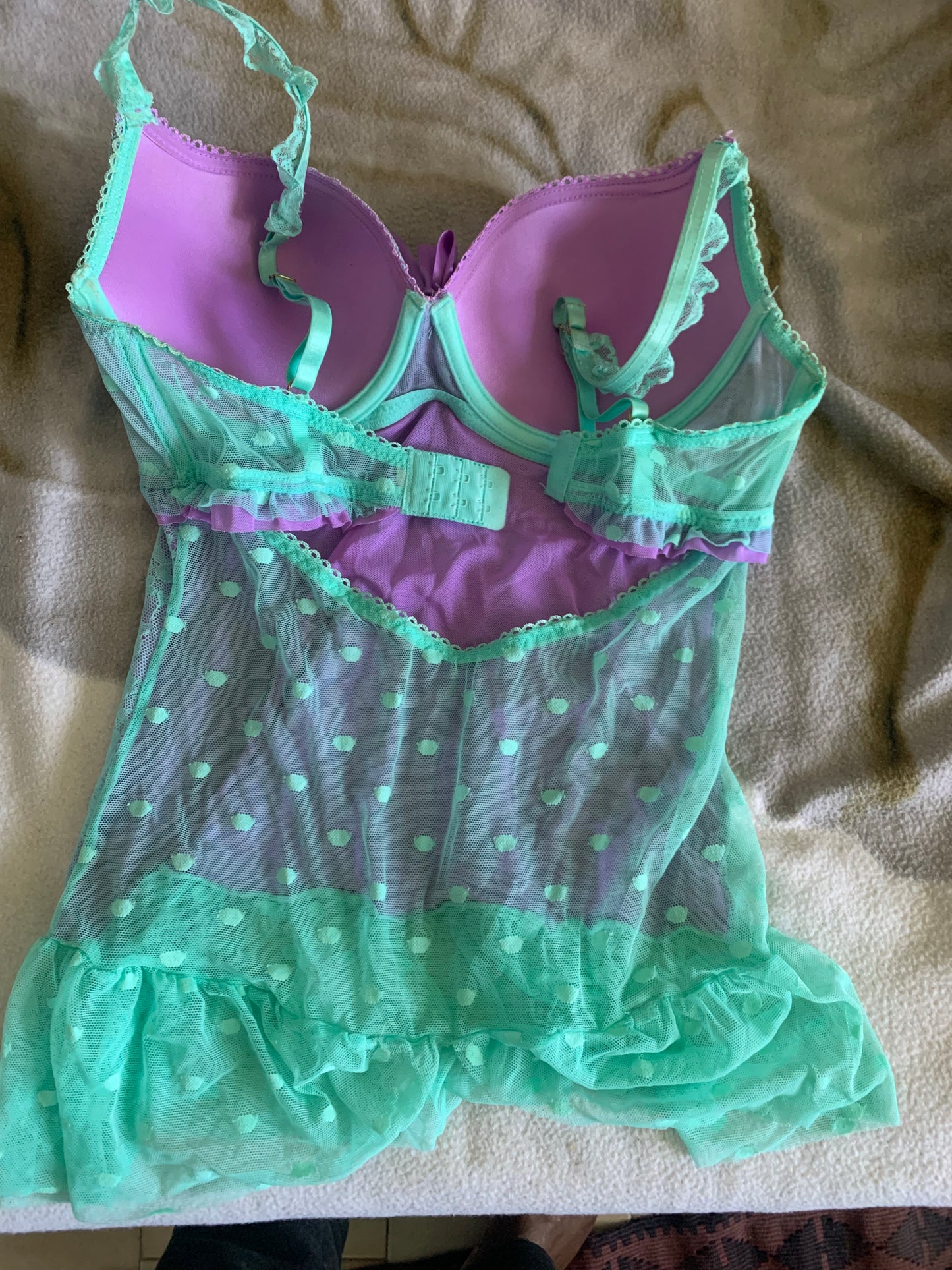 Lingerie body et lingerie 2 pièce