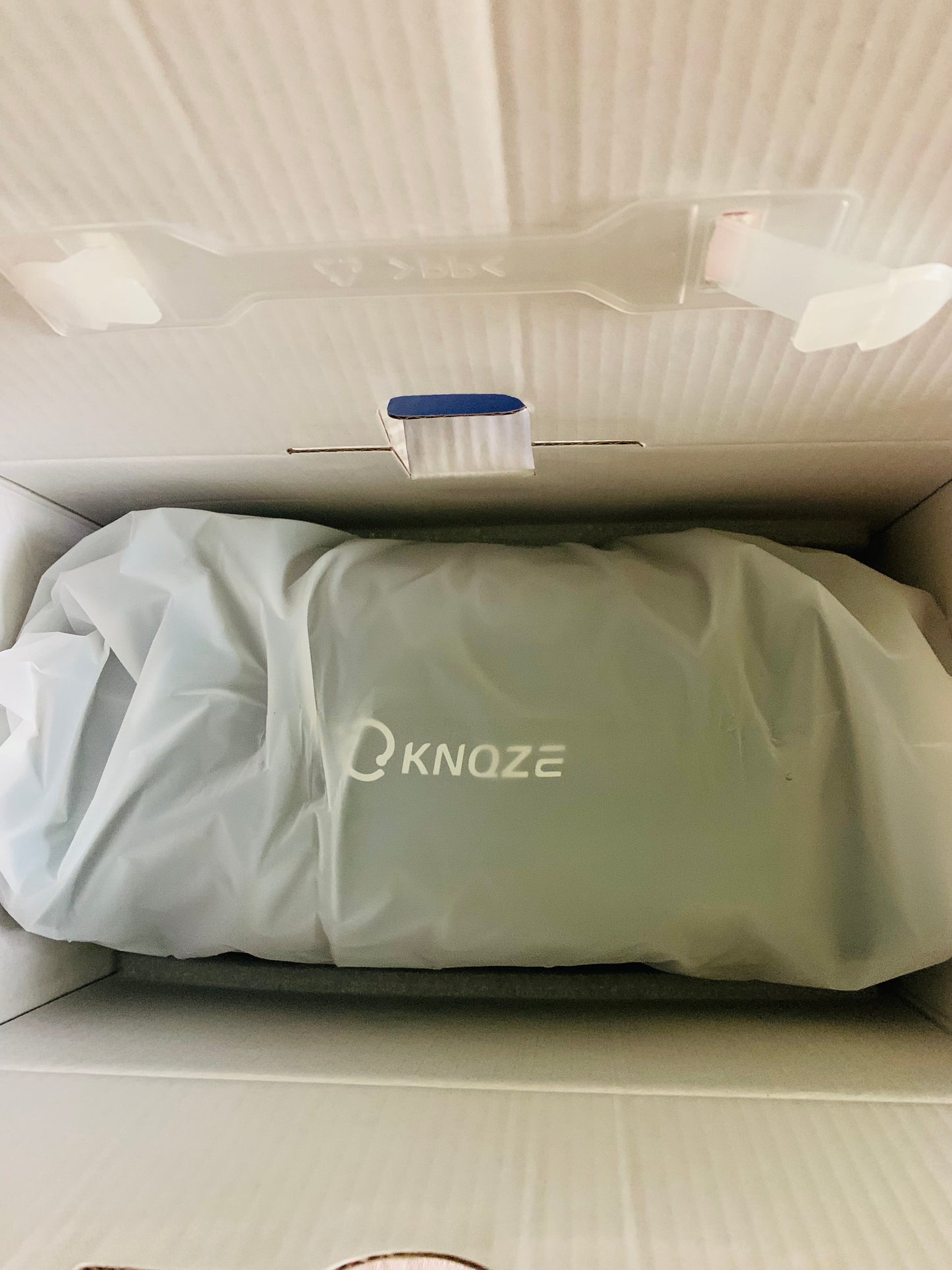 @ KNOZE
FEEL THE STRESS MELT AWAY