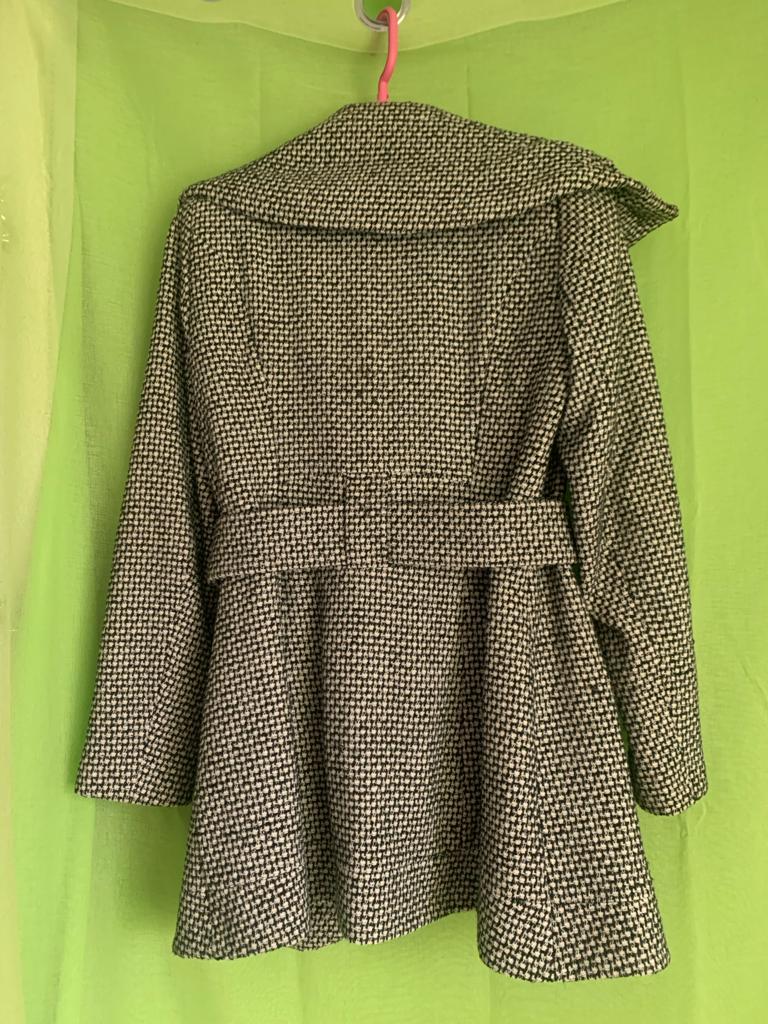 Manteau petit carré