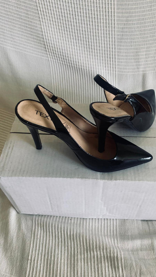 CHAUSSURE NOIR A TALONS 👠