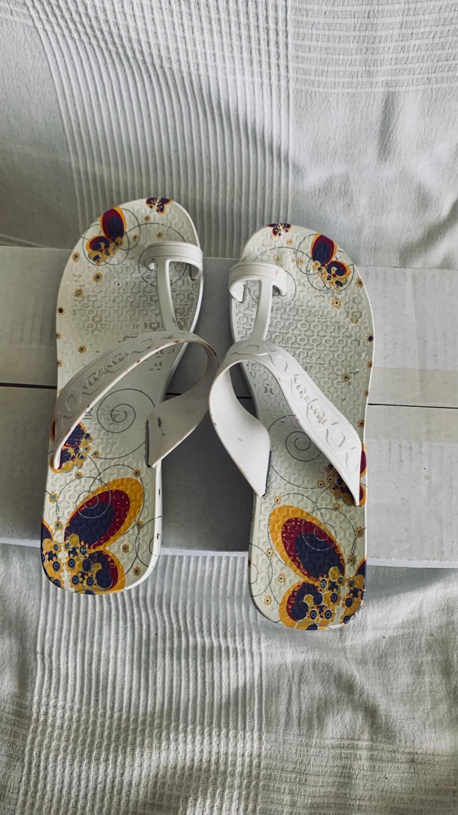 FLIP FLOP BLANC ET NOIR