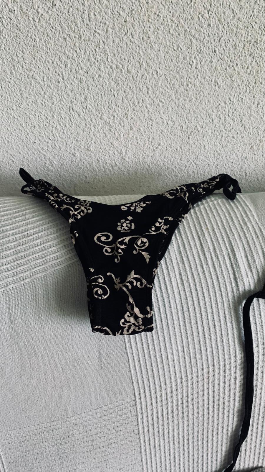 MAILLOT BRÉSILIEN DE BAINS UNE PIÈCE ET UN BIKINI 👙