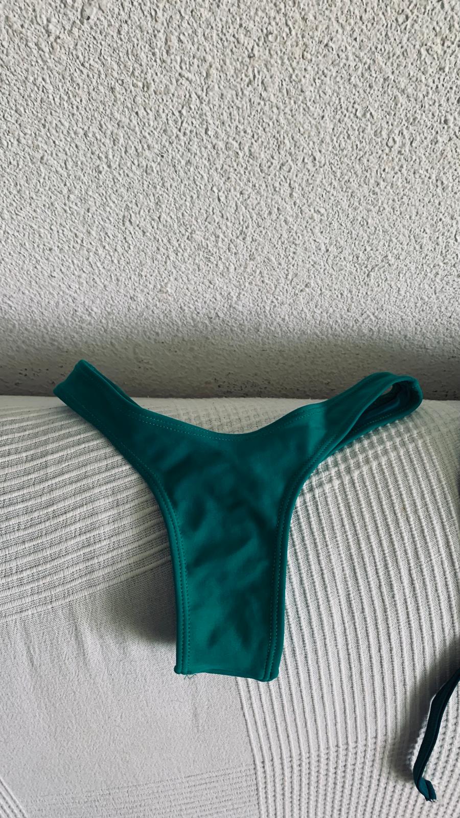 BIKINIS BRÉSILIEN POUR LA PLAGES