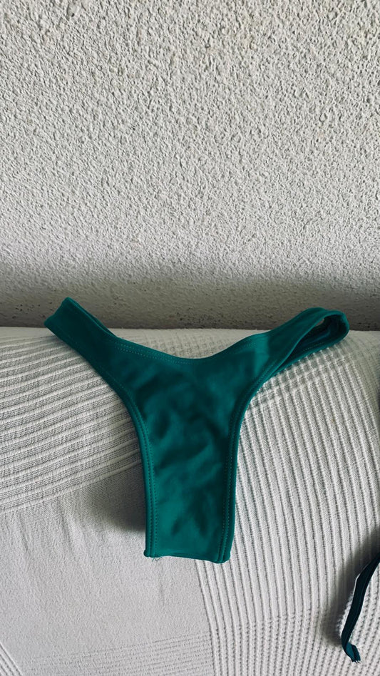 BIKINIS BRÉSILIEN POUR LA PLAGES