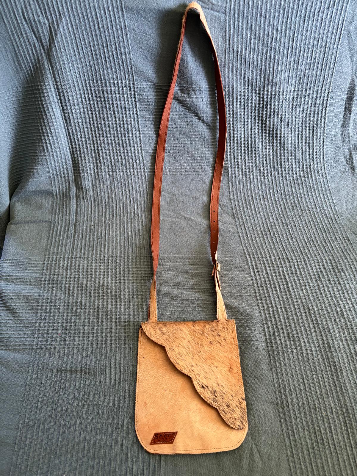 Sac on cuir pure faire de peau de vache
