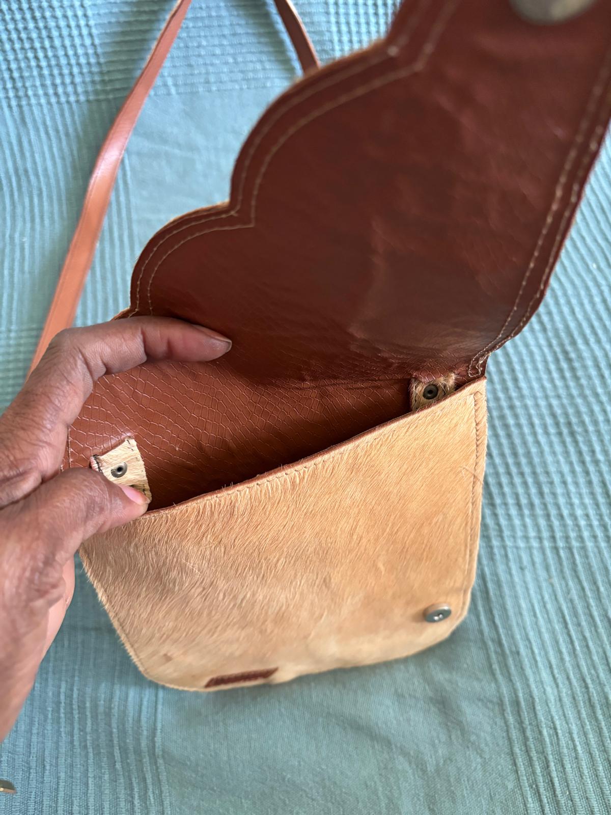 Sac on cuir pure faire de peau de vache