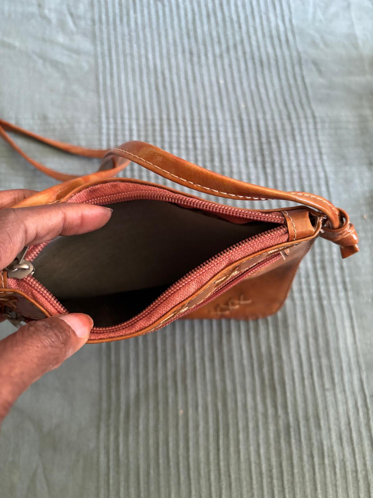 Sac on cuir pure faire de peau de vache