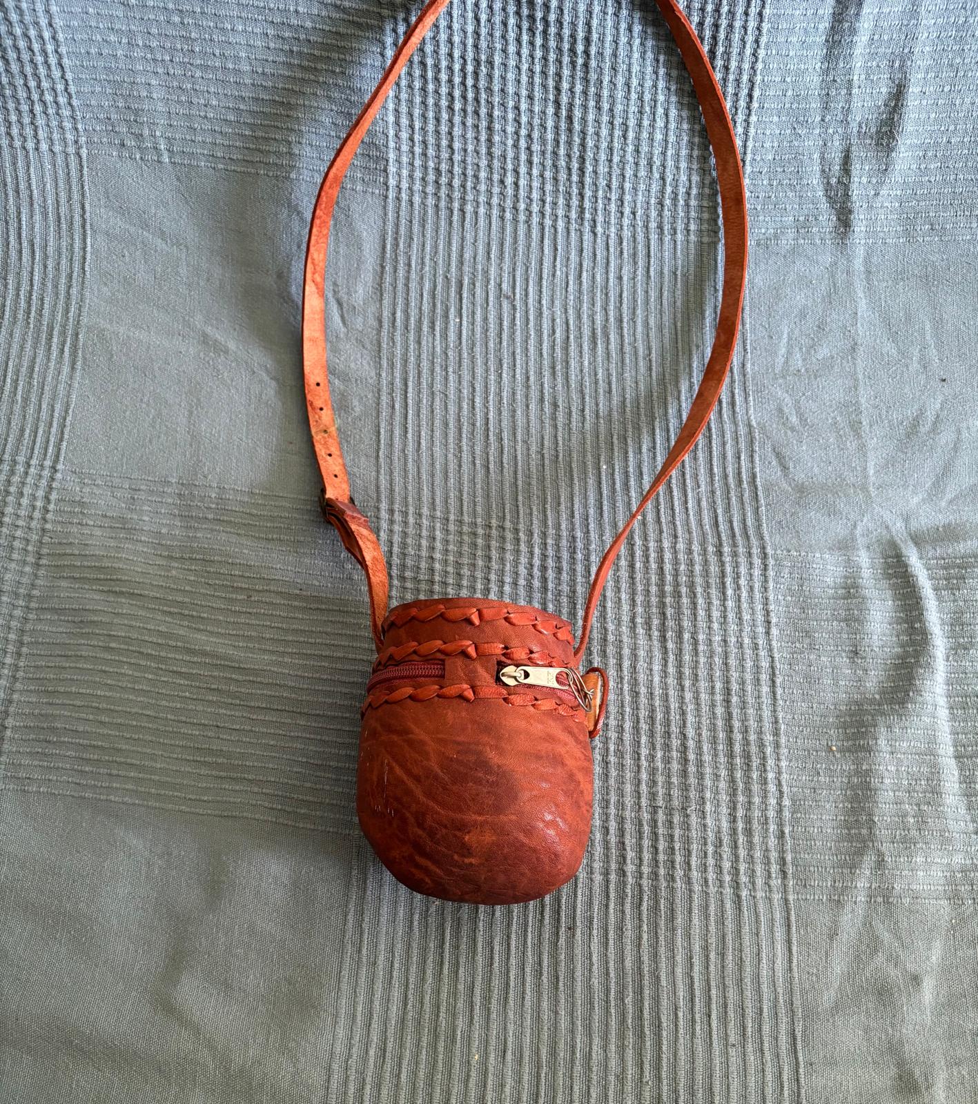Sac on cuir pure faire de peau de vache