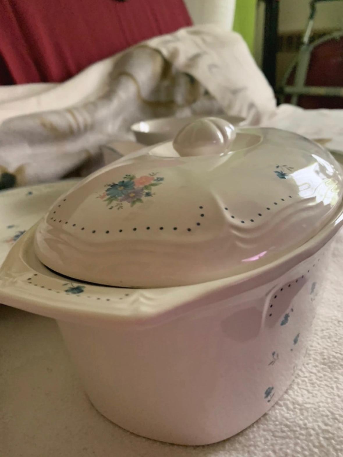 Vaisselle variée collecteur A FLEURS