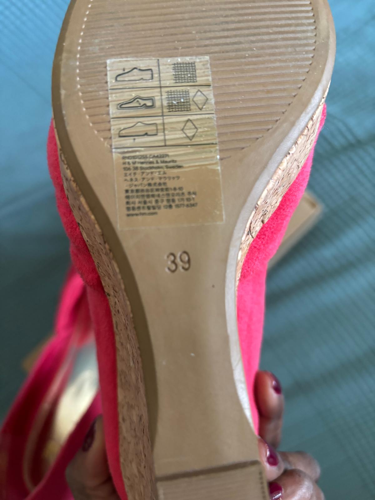 CHAUSSURE FEMMES ON D'AIN
