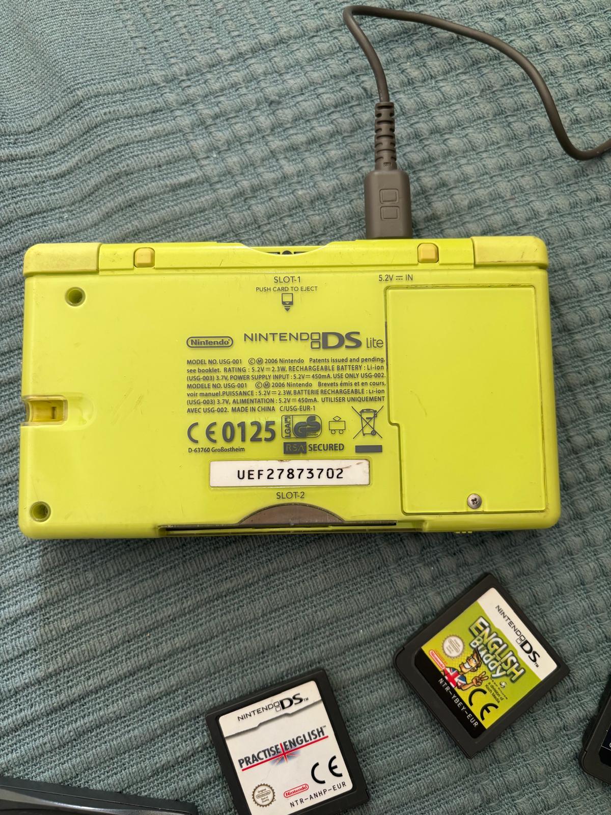 NINTENDO DS LITE