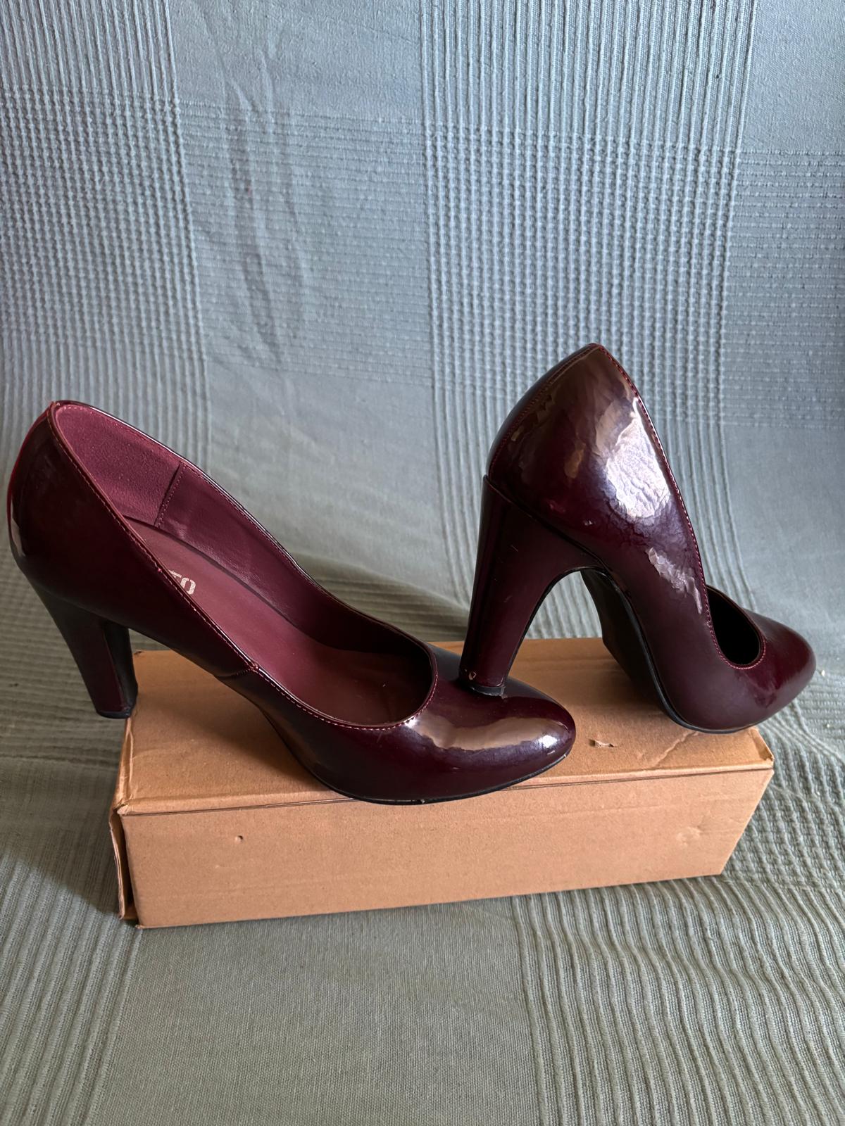 CHAUSSURE FEMMES ON D'AIN