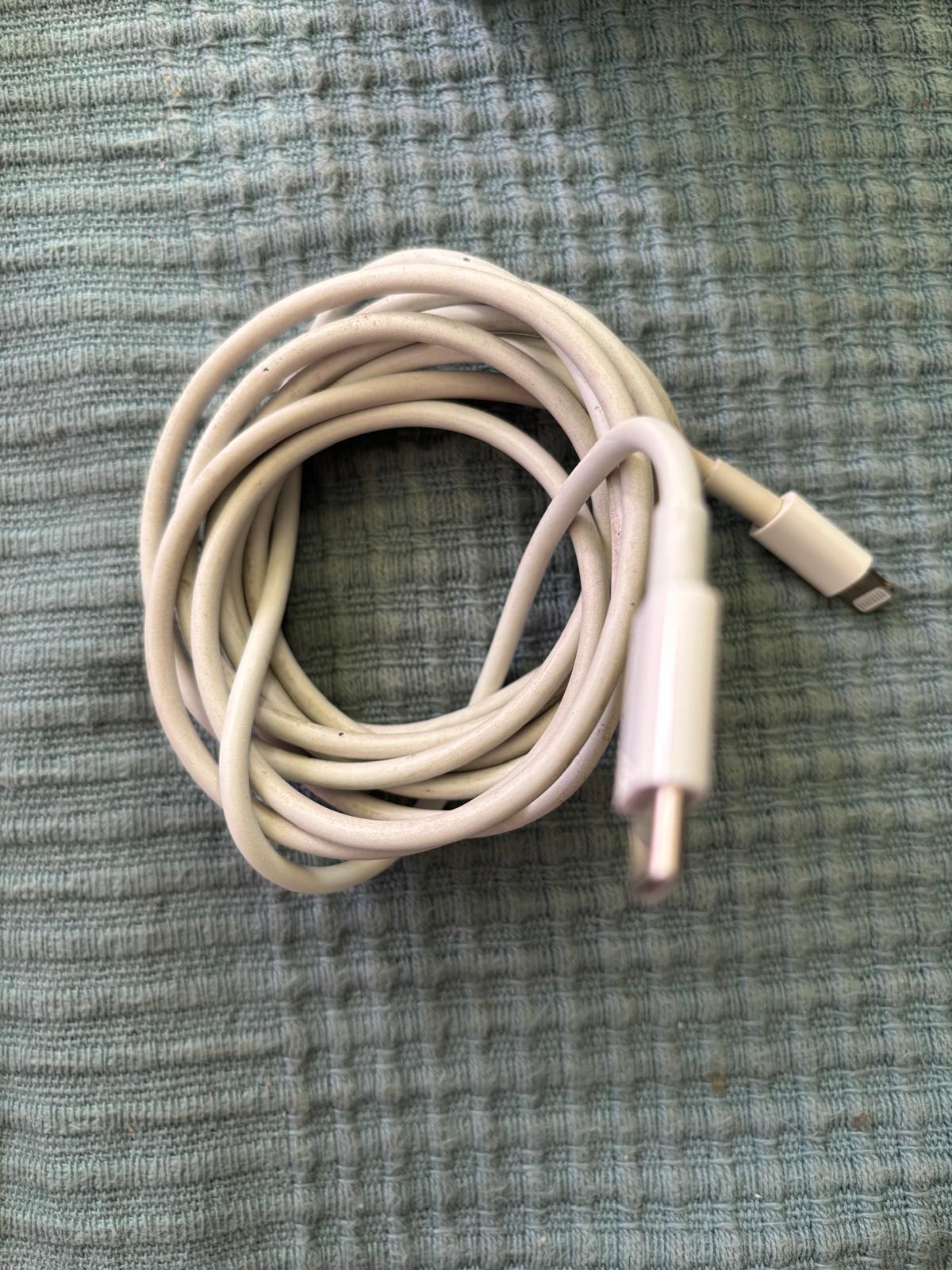 CHARGEUR PORTABLE