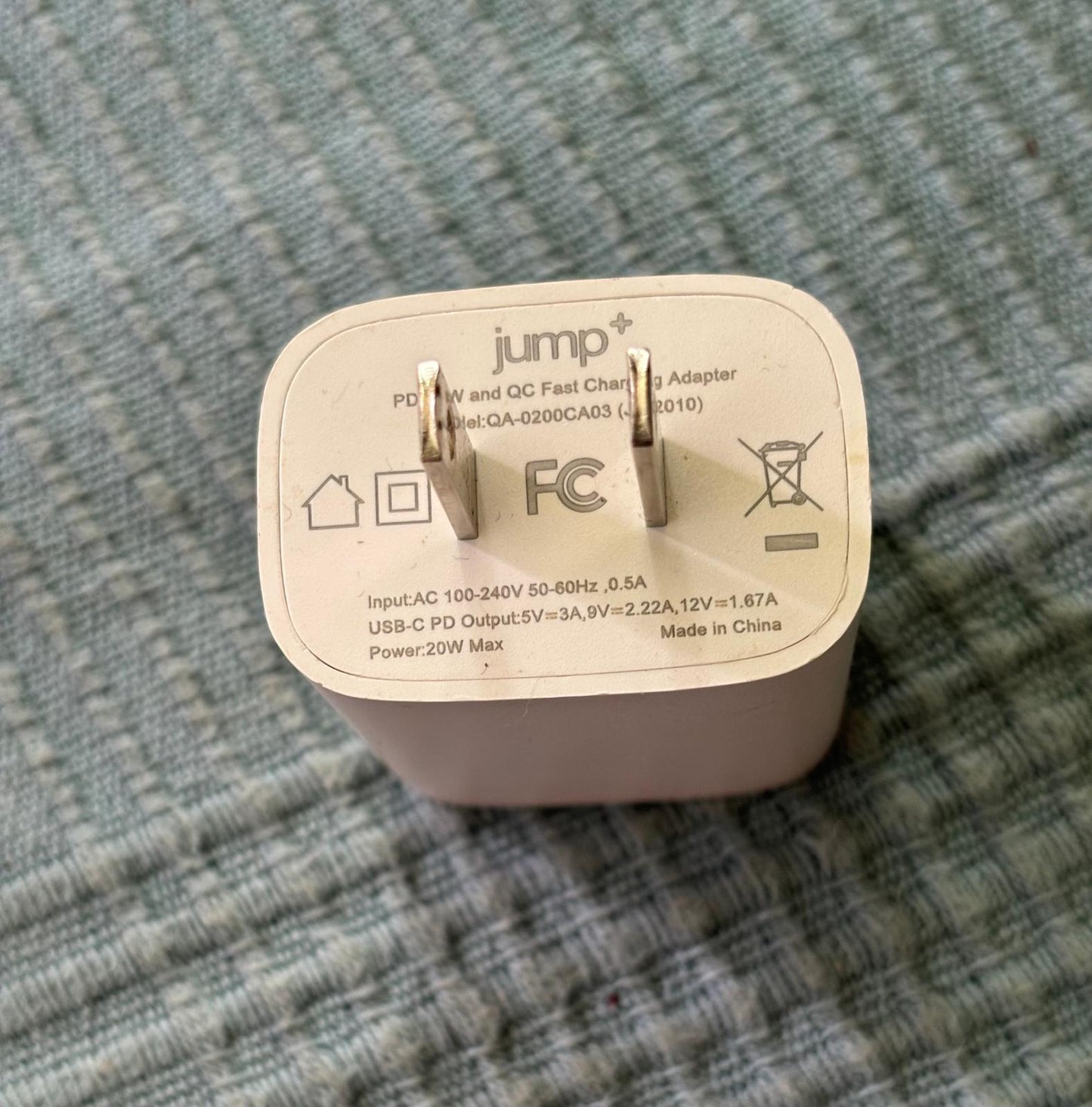 CHARGEUR PORTABLE