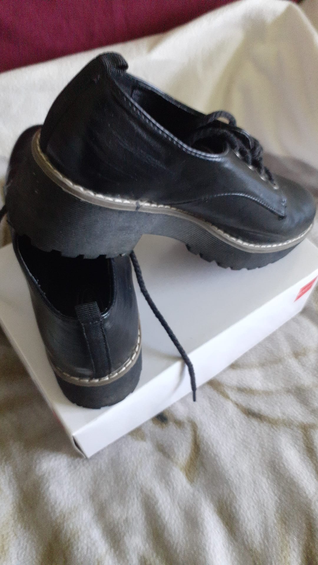Chaussure compenser en cuir