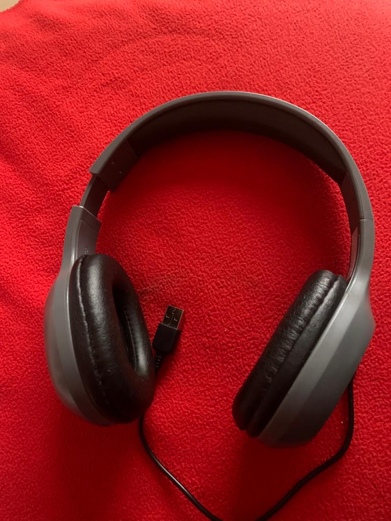 Casque booth, helmet