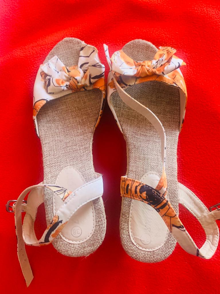 Chaussurefloris en canisses
