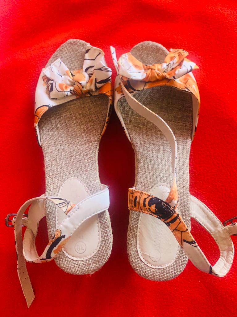 Chaussurefloris en canisses